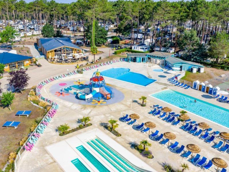 Camping Officiel Siblu Les Dunes De Contis Hotel Saint-Julien-en-Born Buitenkant foto